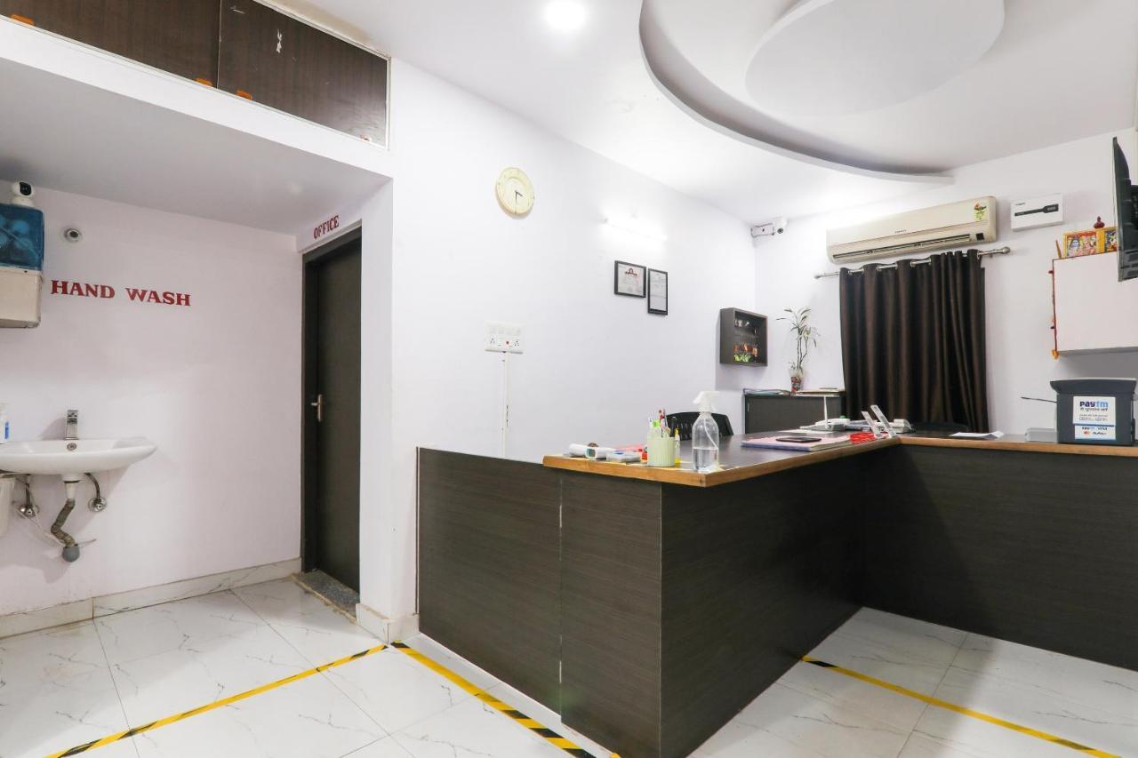 Super Oyo Capital O 78105 Hotel Figtree Premier Патна Екстериор снимка